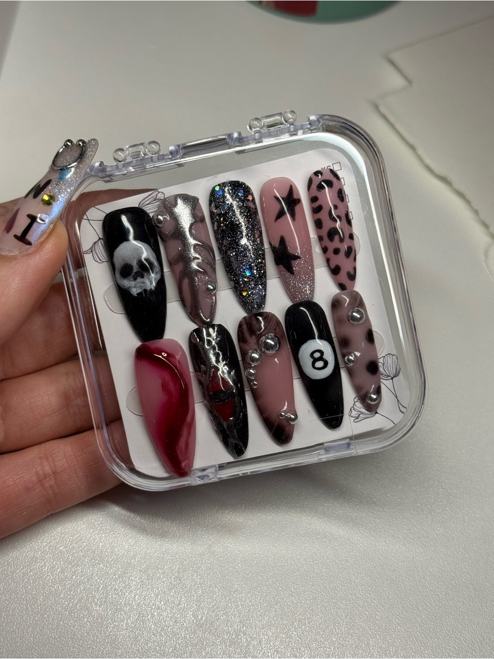 Alternative Style Press On Nail Set